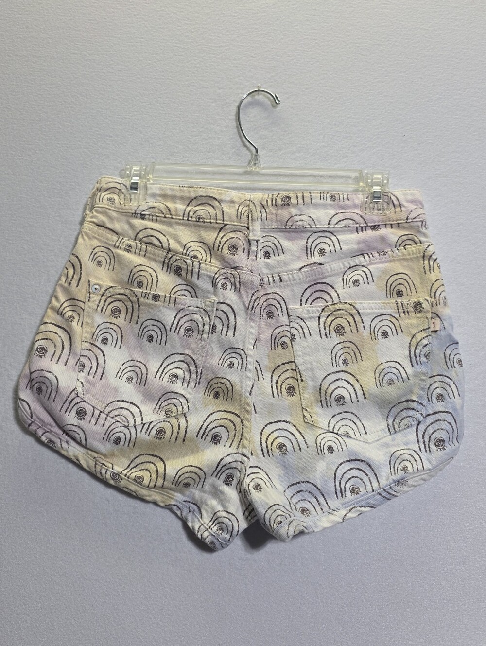 ANTHROPOLOGIE X HANNAH LEATHERS PILCRO RAINBOW PRINT DENIM SHORTS SZ 28 - Picture 5 of 12